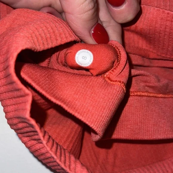 Lululemon cropped long sleeve - Picture 5 of 5